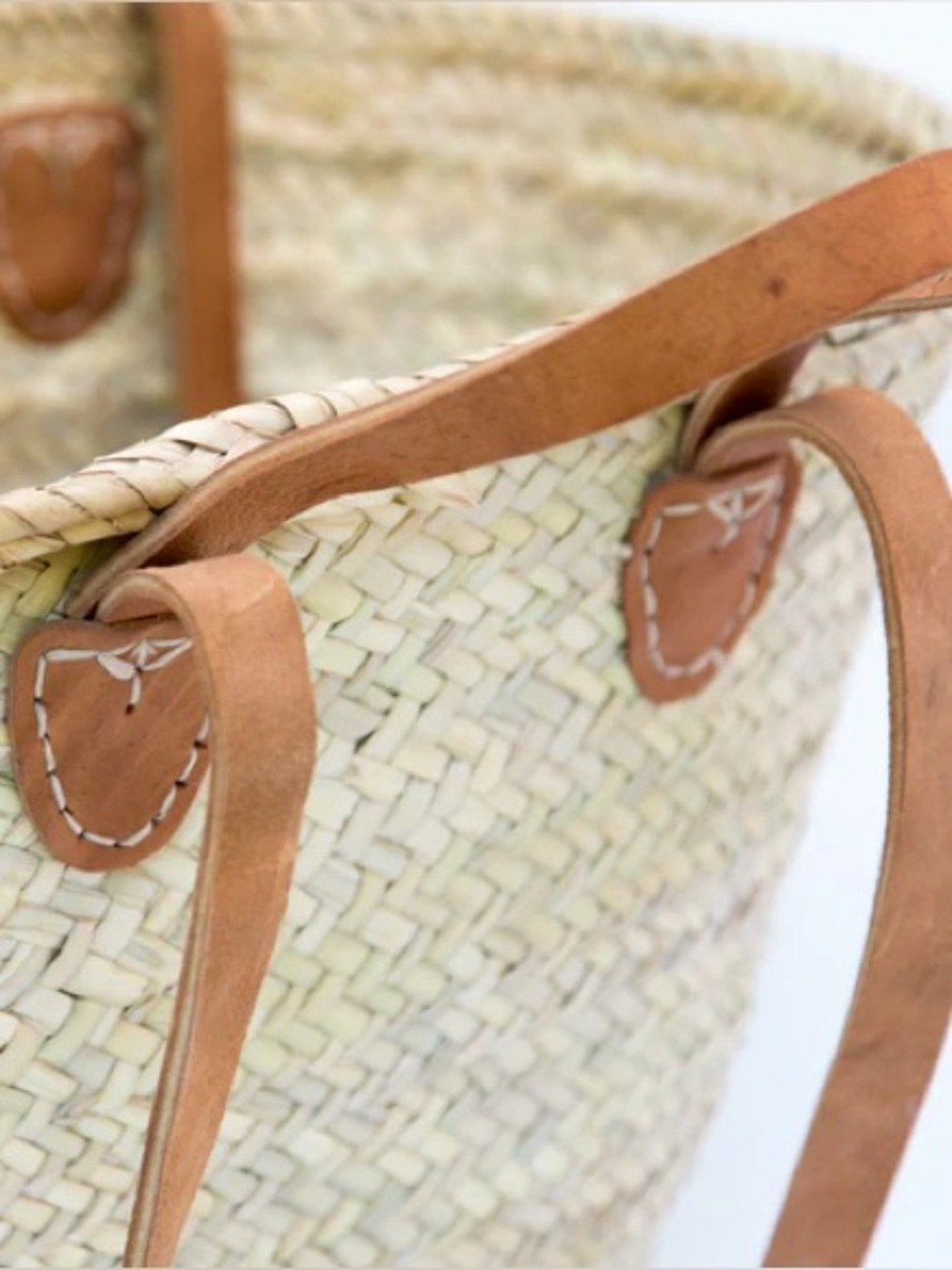 Large Moroccan market Woven Straw Tote Bag with Tan Leather Handles - Picture 5 of 5